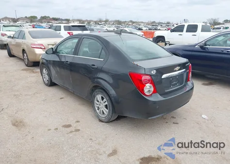 2016 Chevrolet Sonic Lt Auto z USA, uszkodzony, nr VIN 1G1JC5SB5G4154545